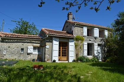 Beautiful 2-bed stone property with..