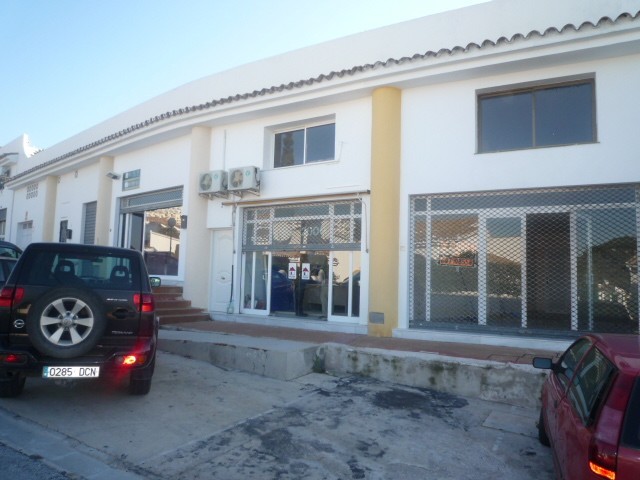 Commercial for sale in Calahonda