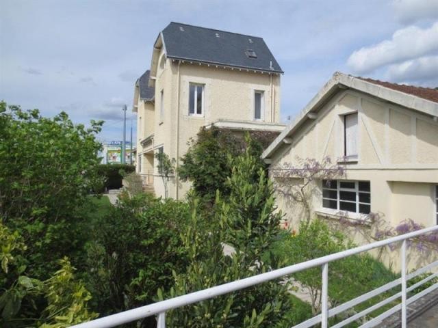 6 bedroom House For Sale: 87000 LIMOGES