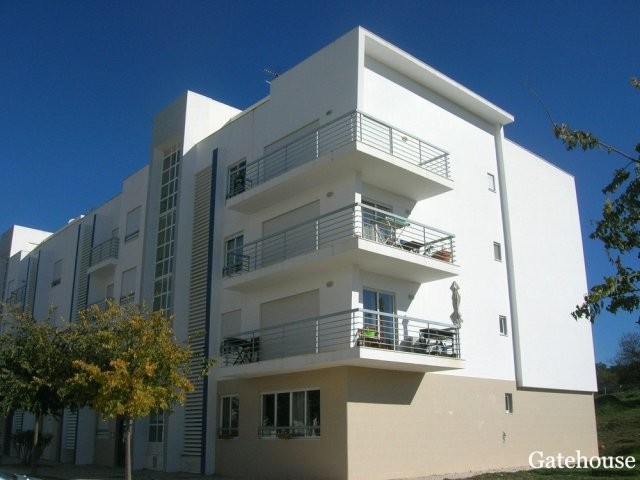 4 Bed Apartment For Sale In Loule..