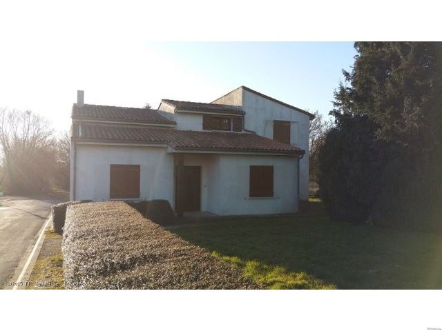 1980's 3 Bedroom Town Property With.. - 2