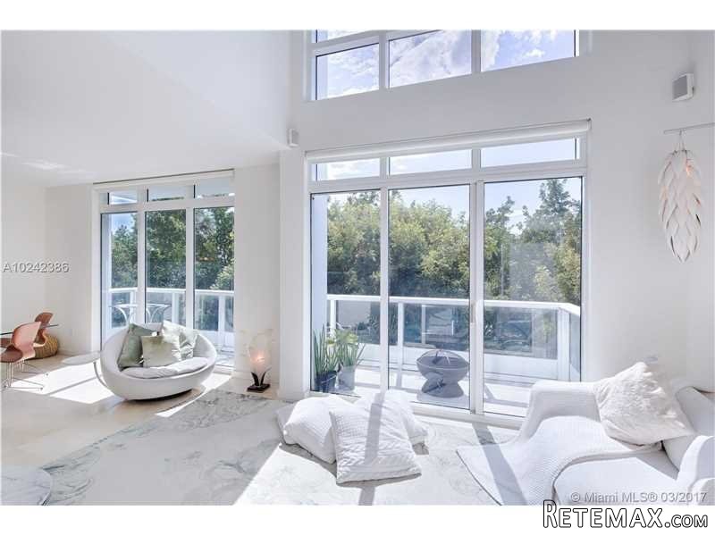 3 bedroom Flat For Sale: 100 S Pointe.. - 2