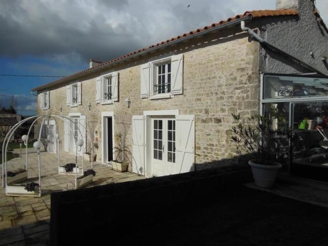 3 bedroom Character For Sale: 79220 A.. - 2