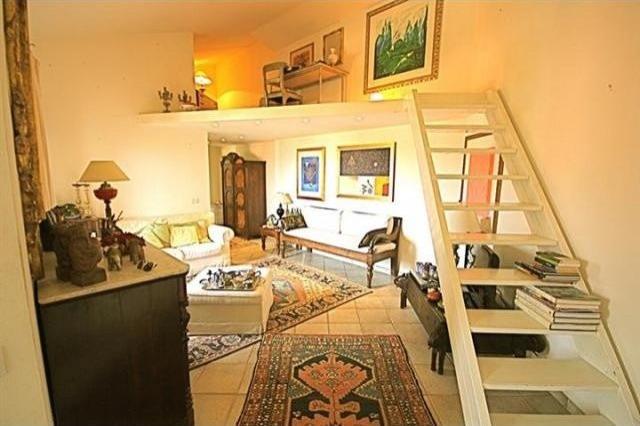 1 Bedroom - Apartment - For Sale