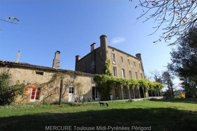 11 bedroom Castle For Sale: 11000.. - 2