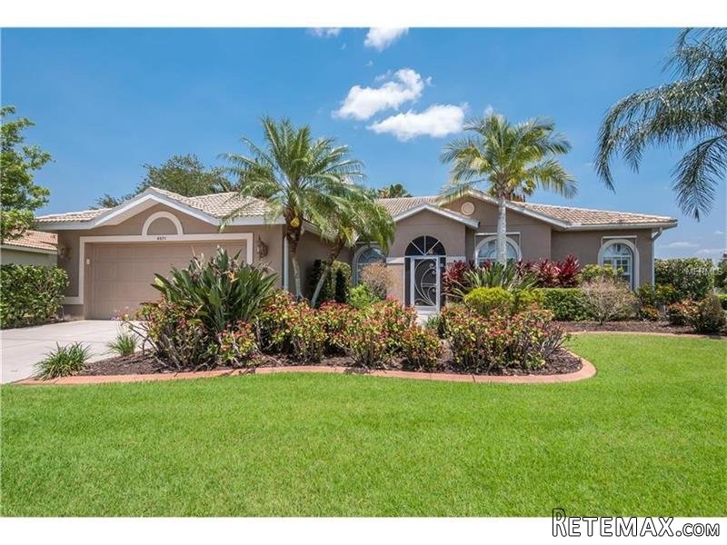 3 bedroom House For Sale: 4571 Chase..