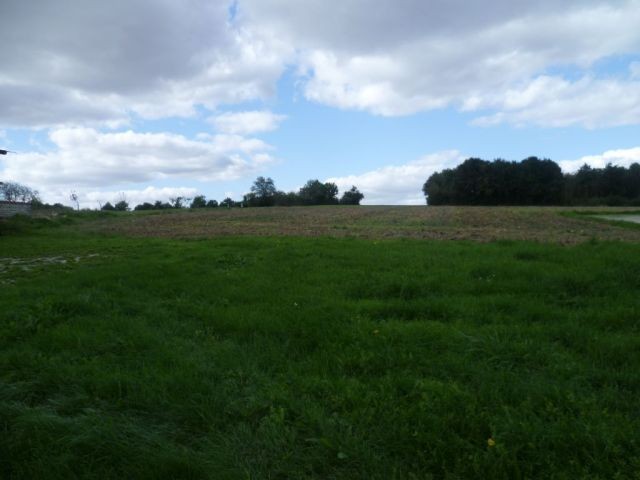 V4328al Building Land Ventouse 3200 m2 - 2