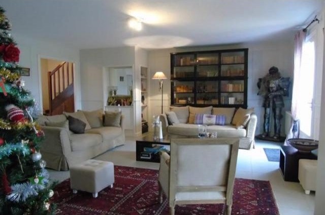 4 bedroom House For Sale: 86000 POITIERS - 2