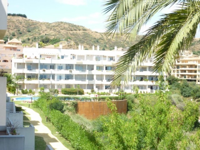 3 Bed Apartment for sale in Calahonda