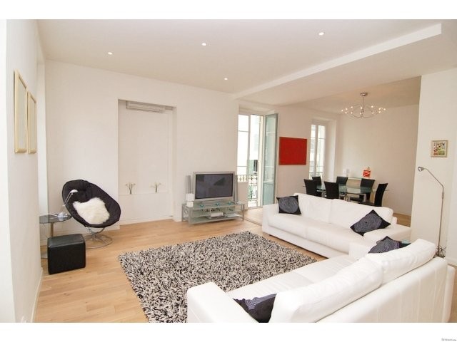 Stylish and Bright Apartment in the..