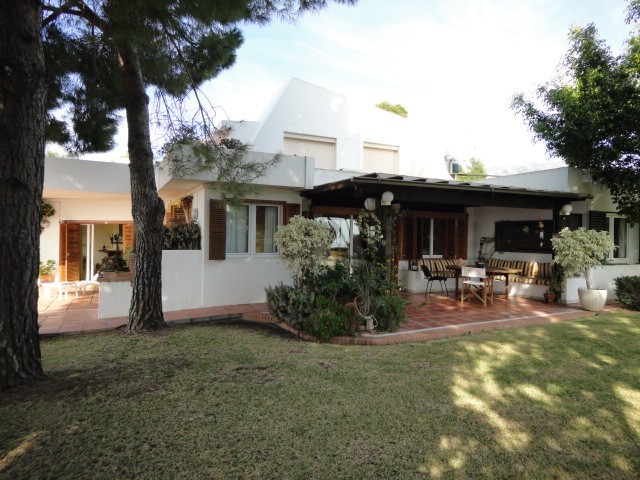 Villa - Superb Villa for sale in La.. - 2