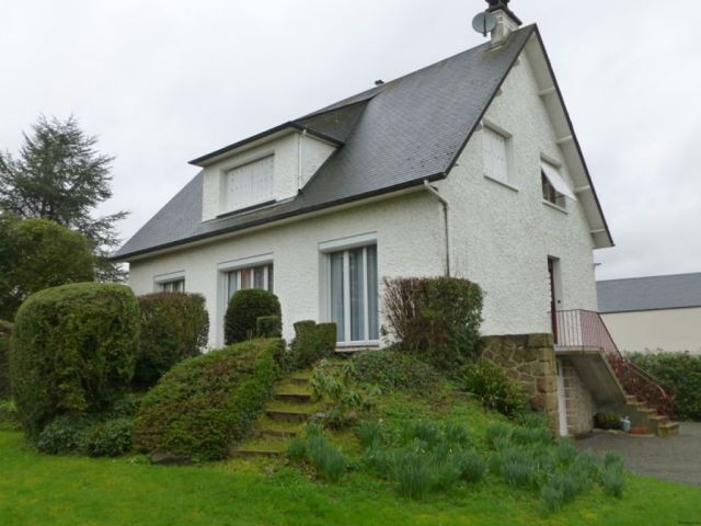 Vente Maison 5 Chambres A Saint Hilaire..
