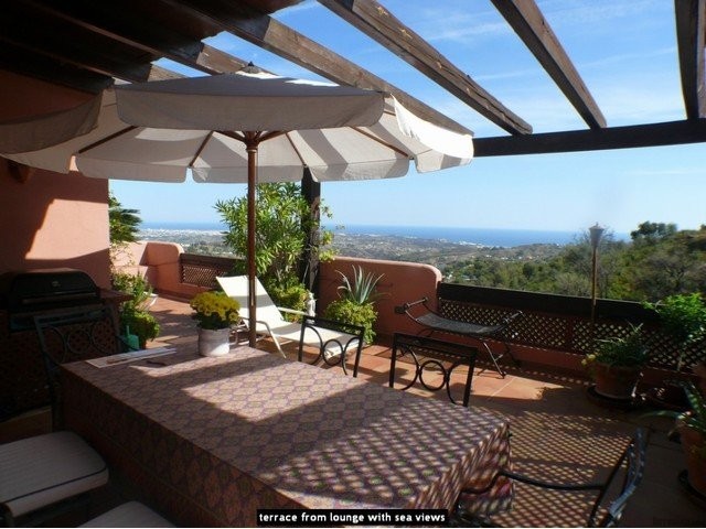 Penthouse for sale in La Mairena..
