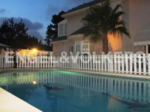 INCREDIBLE VILLA AT THE FOOT OF THE SEA - 2