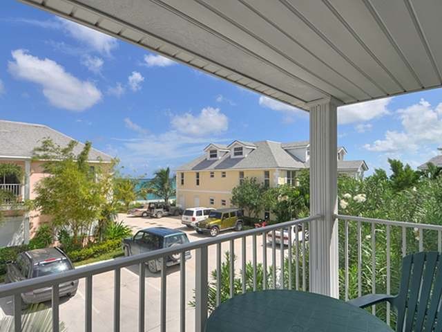 Apartment/townhouse - This lovely 2..