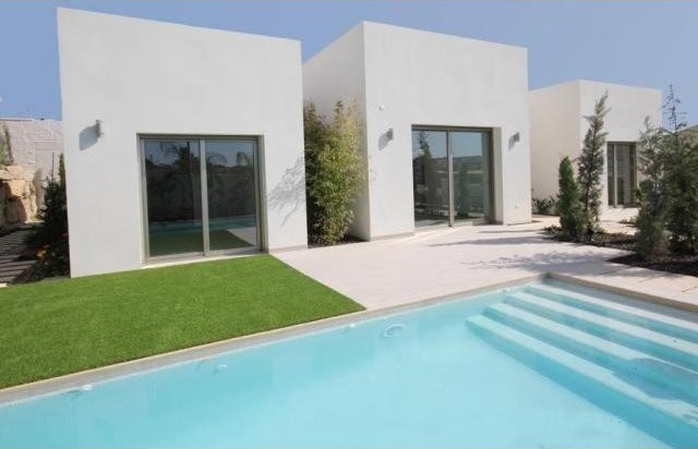 3 Bedrooms - Property - Alicante - For..