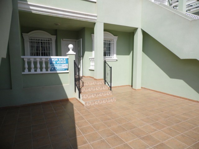 Welcoming 2 Bed 1 Bath Ground Floor..
