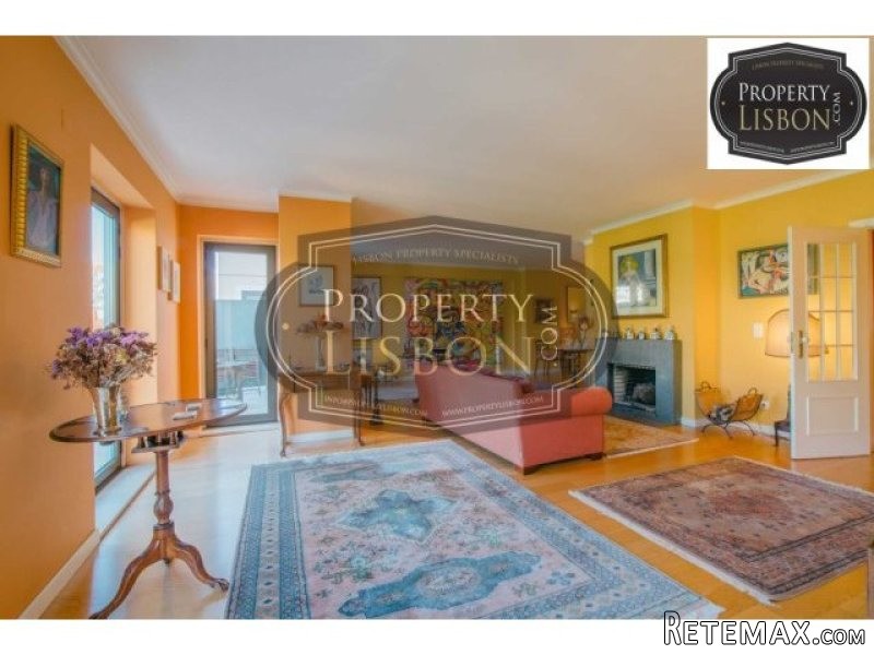 T5 Duplex Lisbon Apartment for Sale..