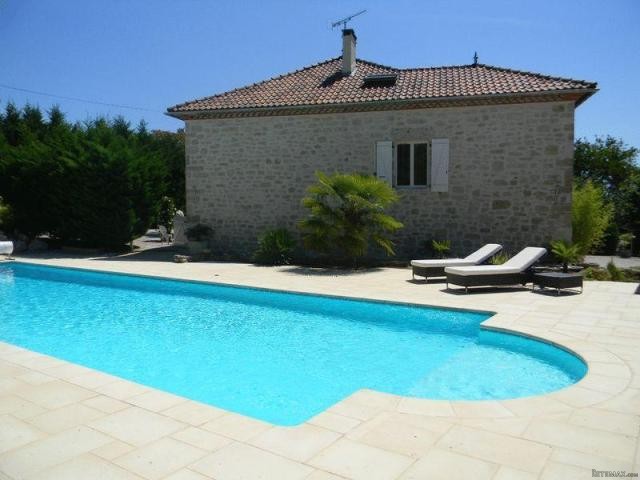 9 Bedroom Character Property For Sale - 2