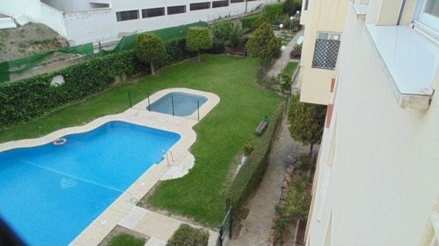 Apartment - Spacious 3 bed 2 bath.. - 2