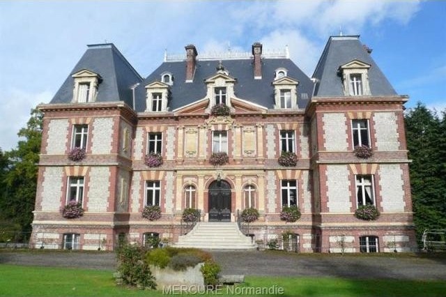 13 bedroom Castle For Sale: 14140 PAYS.. - 2