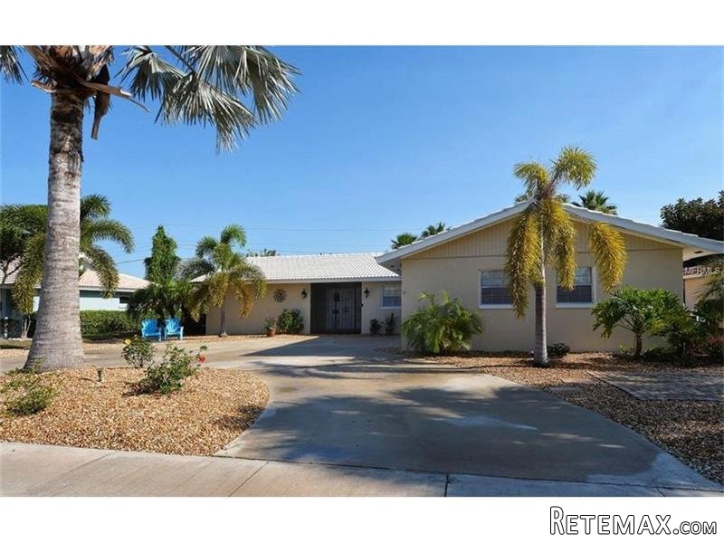 3 bedroom House For Sale: 7251 Antigua..