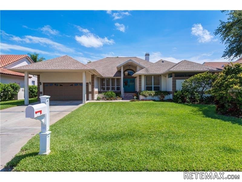 4 bedroom Property For Sale: 642 PONCE..