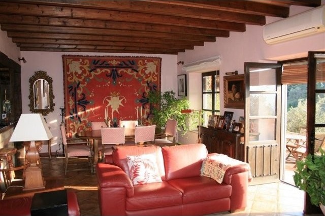 Villa - An absolutely stunning and.. - 2