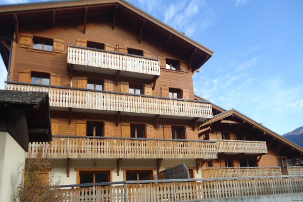 Top floor central 3 bedroom fully.. - 2