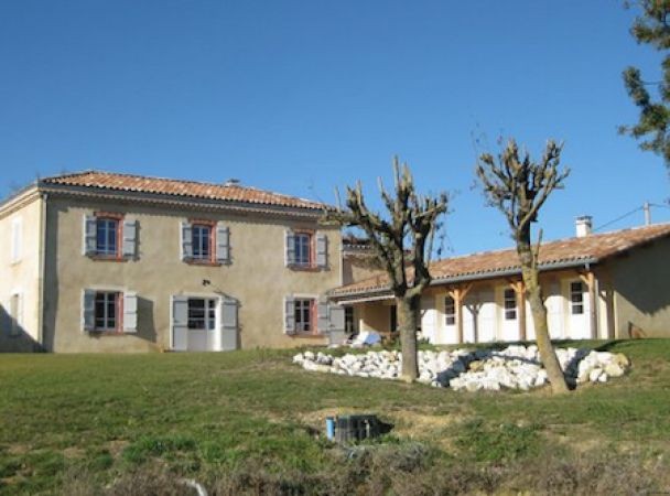 Dream Location for this Stunning House