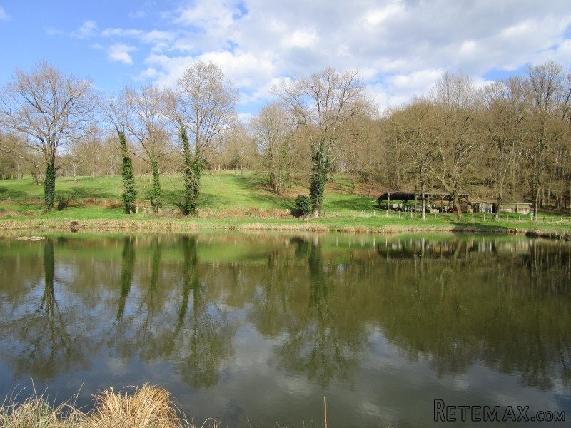 Gite Complex Set On 16 Hectares.. - 2