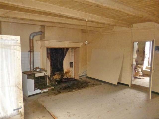 Nice Barn And Twin-House To Restore In.. - 2
