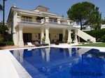 5 Bedrooms - Villa - Malaga - For Sale