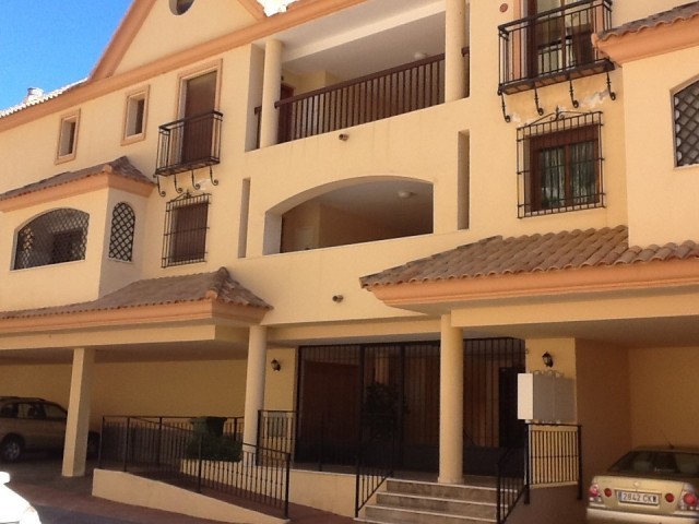 2 Bed Apartment for sale in Benalmadena..