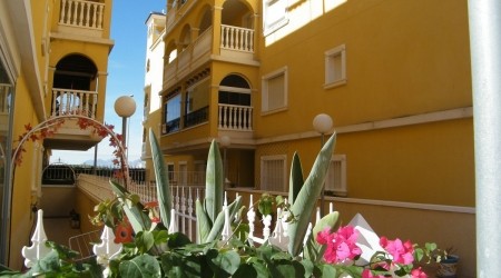 Resale · Apartment · Spain · Costa Bl..