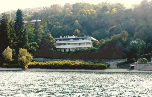 8 bedroom Villa For Sale: Stresa, IT - 2