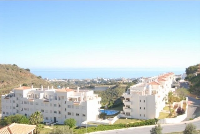 3 Bed Apartment for sale in Calahonda - 2