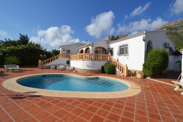 Lovely 5 Bedroom Villa With Fantastic.. - 2