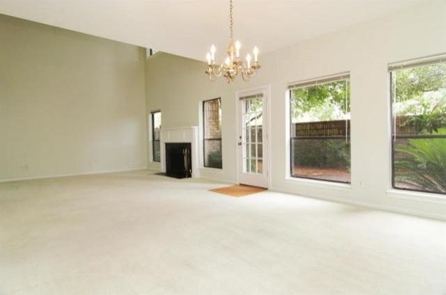 3 bedroom Apartment For Sale: 17 Town.. - 2