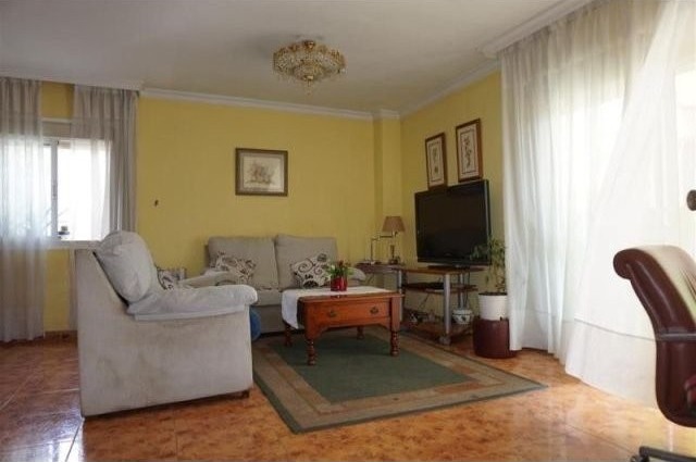 Apartment - Apartment located in the..