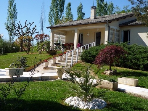Charming 4 bed house with attached.. - 2