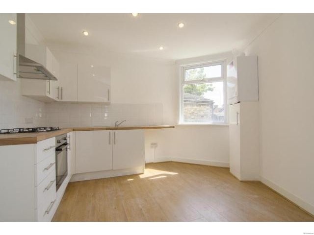 Neville Road, E7