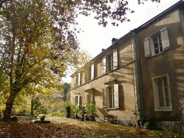 Magnificent 14th Century Chateau In..