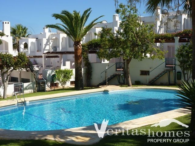Ref: X3114 - Duplex/Triplex/Townhouse..