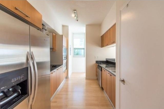 3 bedroom Flat For Sale: 5970 INDIAN..