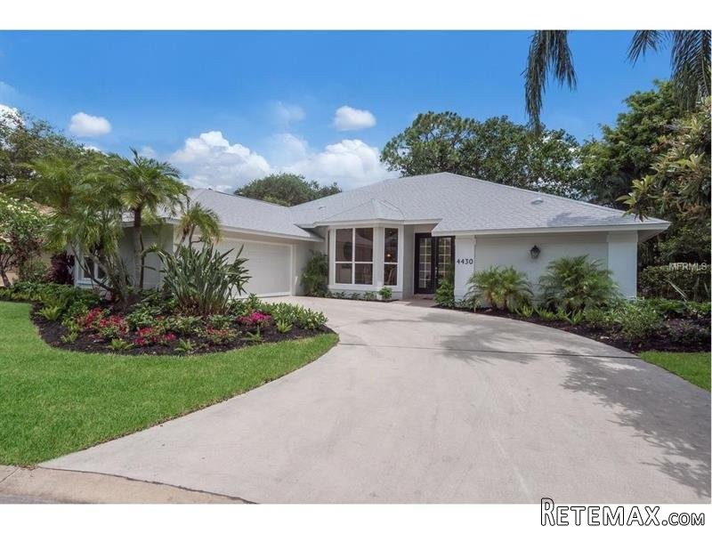 3 bedroom House For Sale: 4430 Staghorn.. - 2