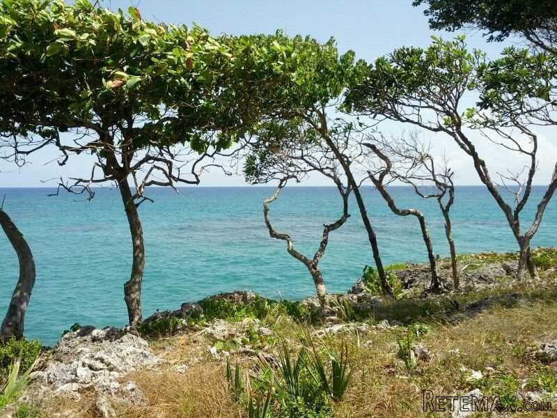 Oceanfront Lot In Prestigious Community..