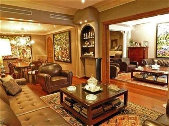 5 bedroom Flat For Sale: BARCELONA..