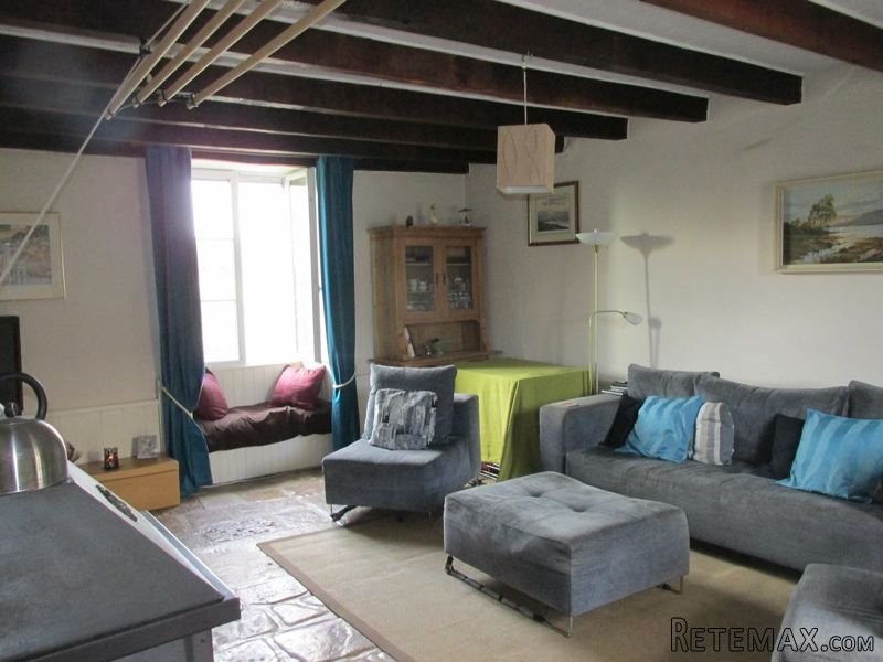 Character Renovated Farmhouse With 2.. - 2