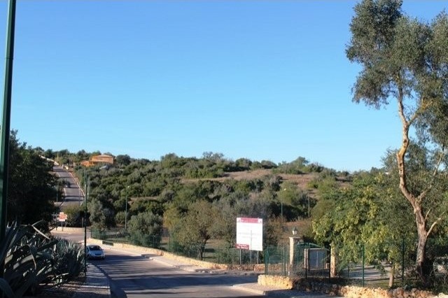 Plot-Estombar-Parchal-Algarve-for sale - 2
